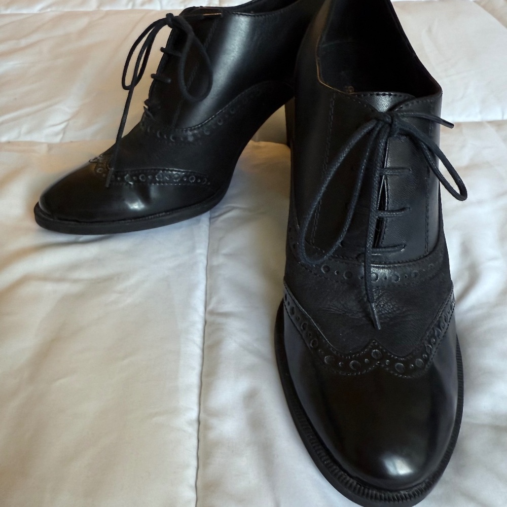 Geox Black Stacked Heel Lace-Up Brogue